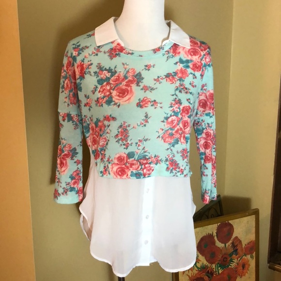 DEB sz MEDIUM Floral Sweater/Button Front $68 NEW - Picture 3 of 11